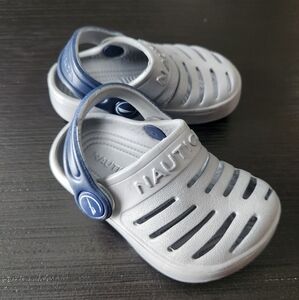 Nautica Slides